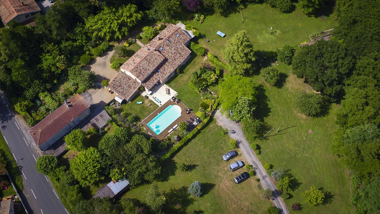 Gite La Maison De La Pimpine Lignan De Bordeaux ภายนอก รูปภาพ